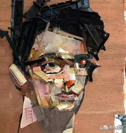 現實中的透視外掛:美國藝術家用垃圾做的名畫,騙過你的雙眼