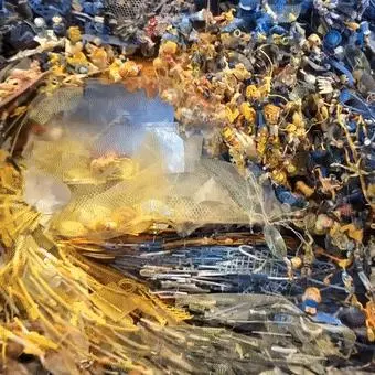 現實中的透視外掛:美國藝術家用垃圾做的名畫,騙過你的雙眼