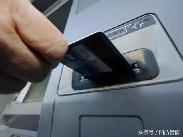 我媽親口對我說:「嫁出去的女兒潑出去的水」,我的心如墜冰窟