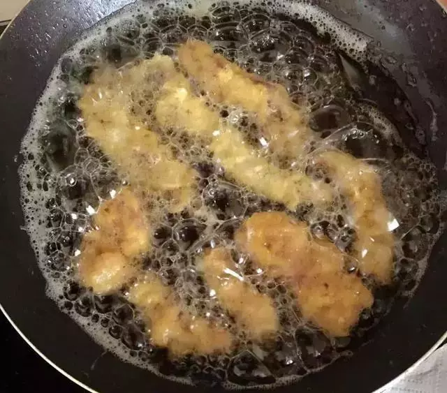 一斤五花肉8個雞蛋,媳婦做的這個美食太好吃了,一天3頓吃不夠!