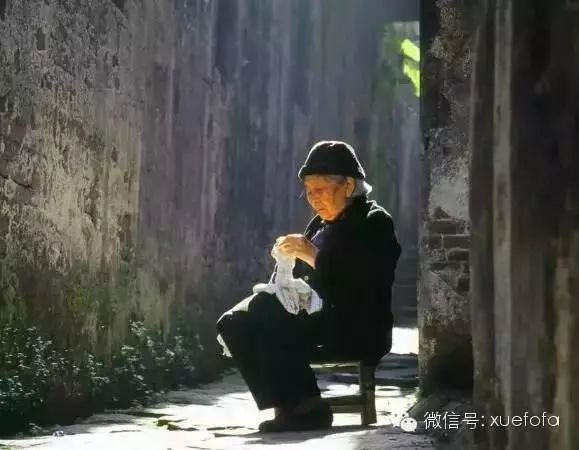 永遠不要嫌棄你的父母!