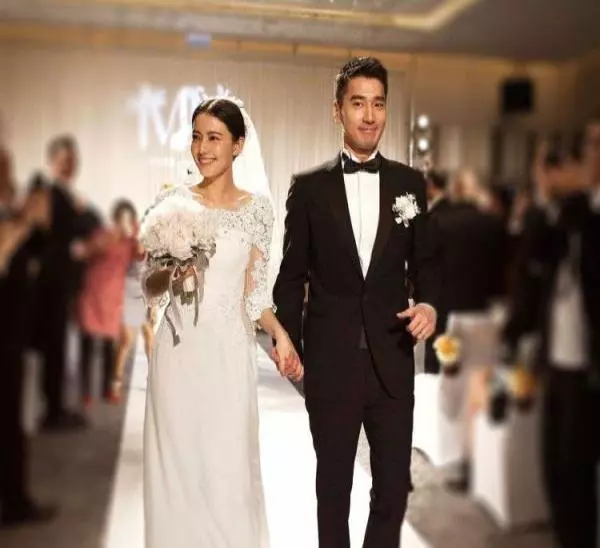 6對「姐弟戀」的明星,老婆個個是女神,最大年齡相差16歲!