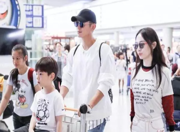 6對「姐弟戀」的明星,老婆個個是女神,最大年齡相差16歲!