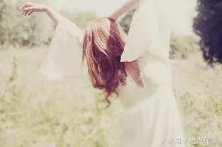 離婚一個月發現懷孕,回娘家看到一個人,我決定生下孩子