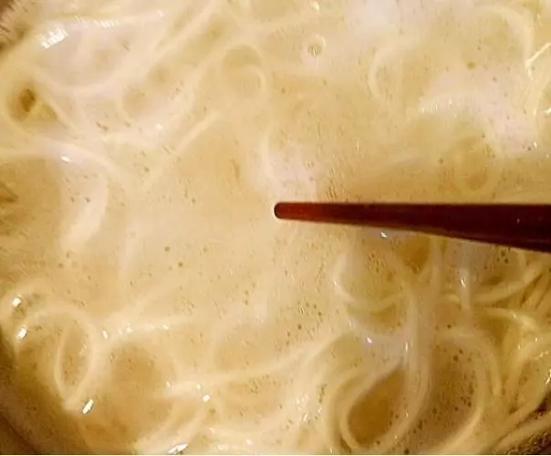 臊子炒制有技巧,麵條爽滑味兒更好,臊子麵這樣做,吃過都叫好!