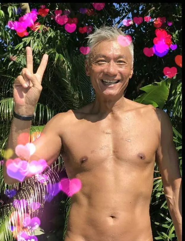 劉嘉玲的初戀昔日第一美男滿頭白發 炒股輸光家產