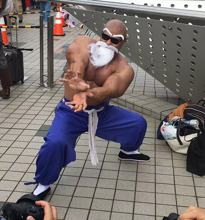日本神人Cosplay地球最強「狂暴龜仙人」,一出現就霸氣震撼全場!