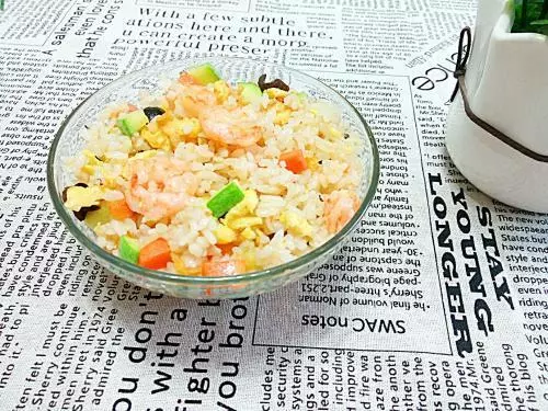 做蛋炒飯時,先炒飯還是先炒雞蛋?這1步都錯了,難怪炒得難吃