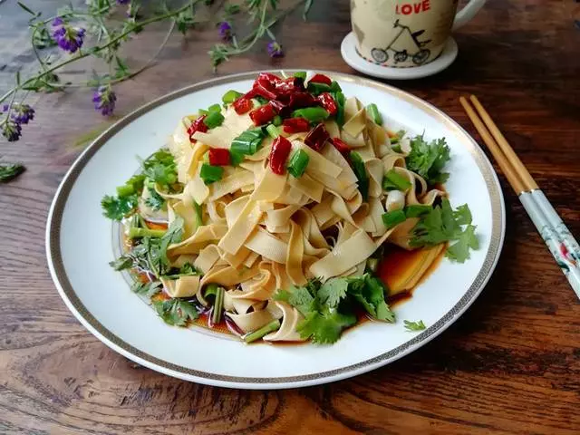 分享7道豆皮最受歡迎的做法,給肉都不換,天天吃著不重樣