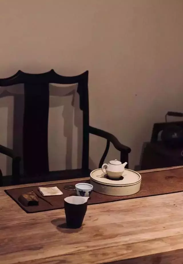 真正供養生命的東西,是思想,是精神,是靈魂,是內心的繁華似錦