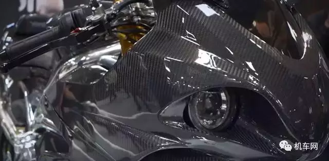 怪獸級650:車重158公斤,馬力105匹,目標是曼島TT!