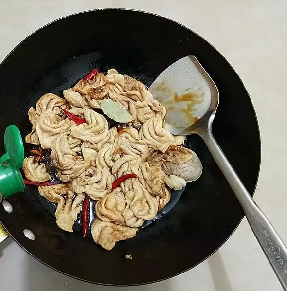 這菜不值錢,曾經人們把它當「肉」吃,蛋白質是牛肉的4倍,好吃