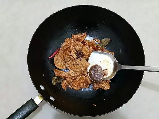 這菜不值錢,曾經人們把它當「肉」吃,蛋白質是牛肉的4倍,好吃