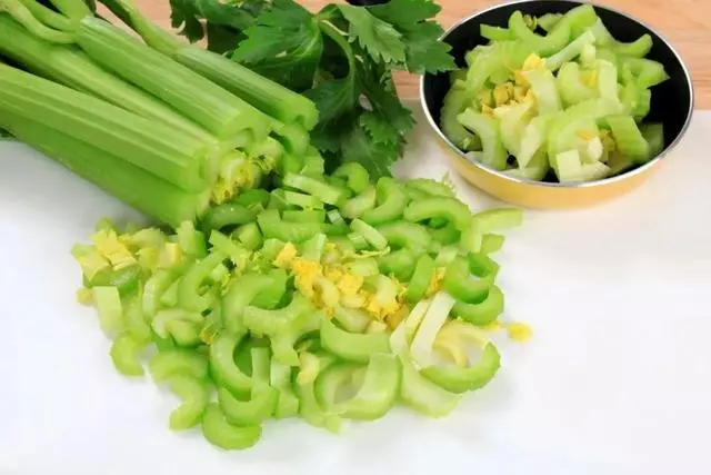 網友評「十大最難吃蔬菜」,第一名的營養價值卻很高!