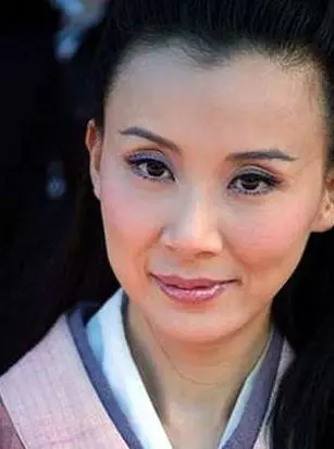 盤點整容失敗的女星:金喜善假體掉下來,而她半張臉徹底毀掉了!