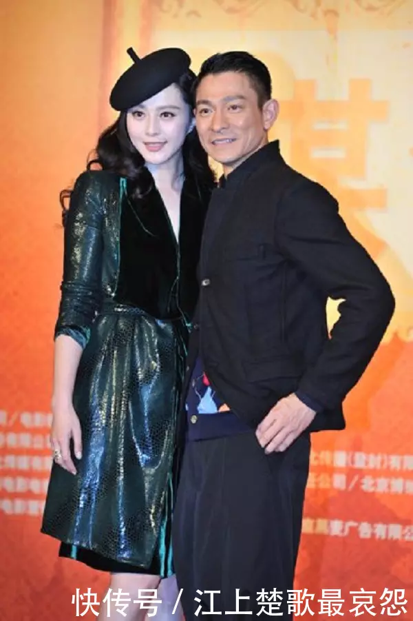 劉德華和誰合影都是一臉微笑,唯獨在她面前,天王的形象都不顧了!