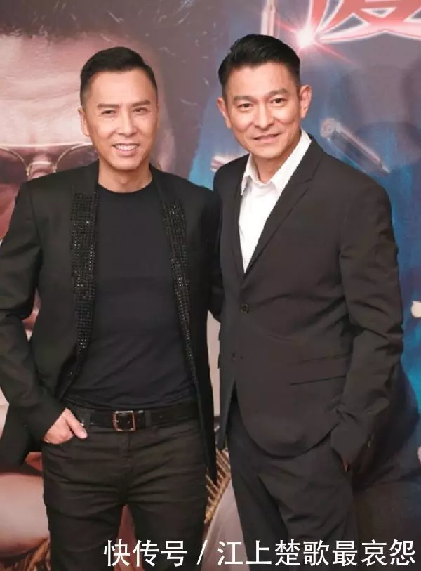 劉德華和誰合影都是一臉微笑,唯獨在她面前,天王的形象都不顧了!