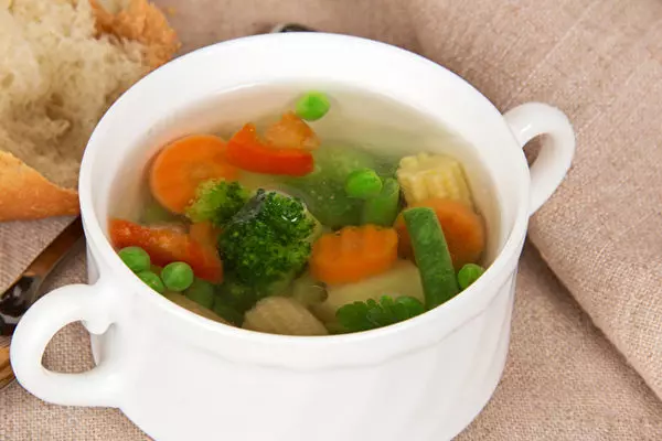 蔬菜生吃營養低?抗癌權威:煮湯最防癌