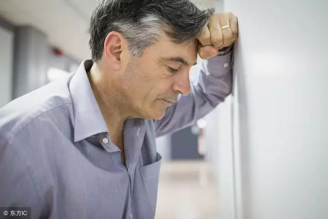 很多人「卡」在五十歲?醫生苦勸:5種減壽習慣,一個都不要占