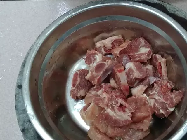 排骨別再燉了,加它一起蒸,清淡健康,又嫩又好吃,會做的人不多