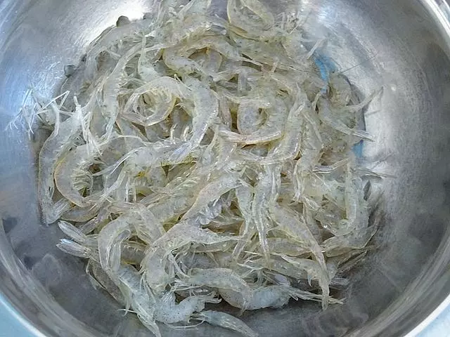 攪一攪,拌一拌,這個小蝦這麼做,幾步就做到絕對香酥,口感超棒!