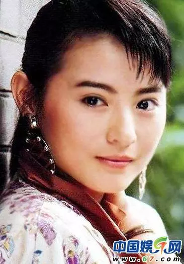 曾被有錢老男人糟蹋的清純玉女!
