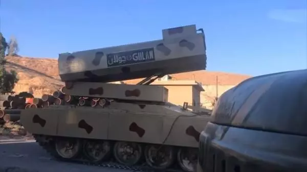 敘南部決戰打響,敘軍開出最強大炮猛轟叛軍:一炮夷平半個村莊