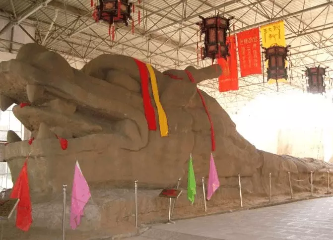 河北農村現石龍陣,15米厚地下埋藏369米巨龍,十大謎團至今未解
