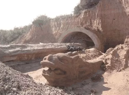 河北農村現石龍陣,15米厚地下埋藏369米巨龍,十大謎團至今未解