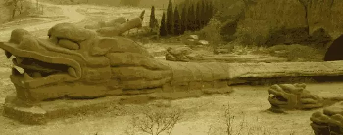 河北農村現石龍陣,15米厚地下埋藏369米巨龍,十大謎團至今未解