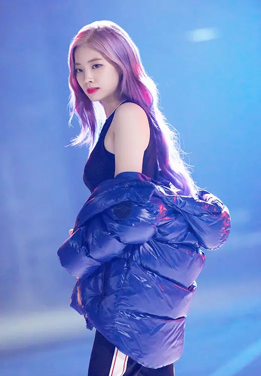 [TWICE][分享]181123 遲來的冠軍秀一位認證照開心心情溢於言表