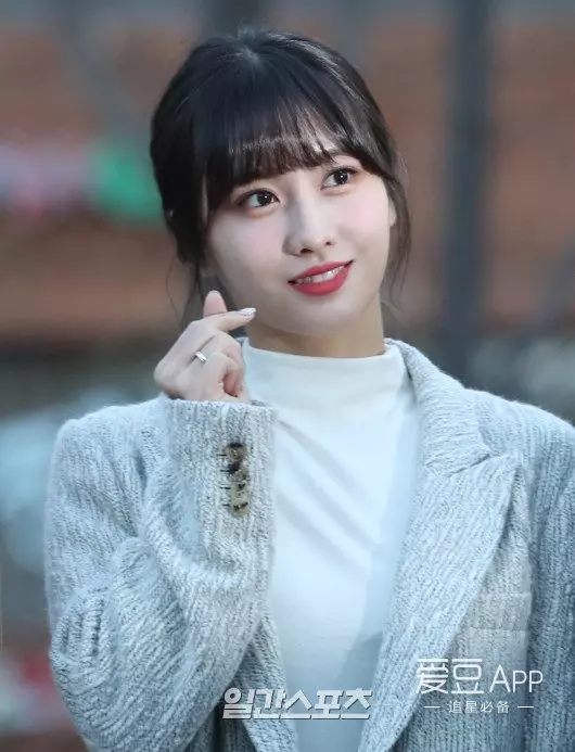 [TWICE][分享]181123 遲來的冠軍秀一位認證照開心心情溢於言表