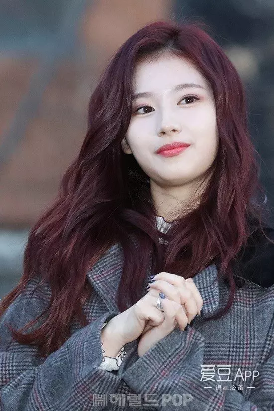 [TWICE][分享]181123 遲來的冠軍秀一位認證照開心心情溢於言表