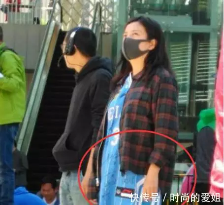 趙薇二胎終迎來一子,數十億家產後繼有人黃有龍老婆辛苦了!