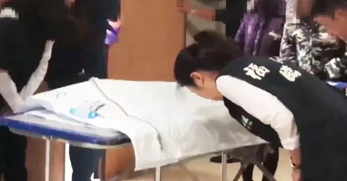 新北2歲男童瘦如骷髏!2女修復師「主動幫化妝」,他終於帥氣離開!