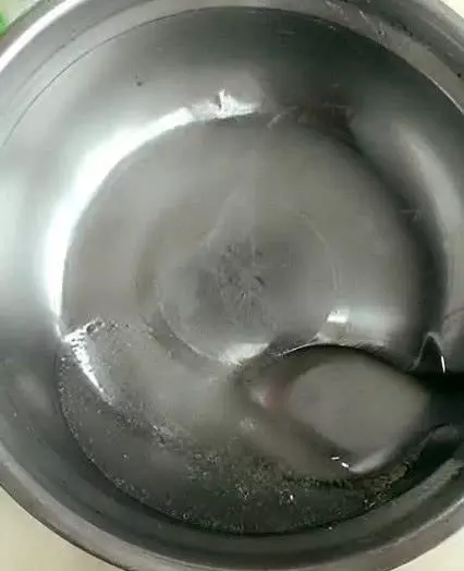 鞋子開膠了怎麼辦?普通膠水粘不牢固,教你2個小技巧,比新買的還牢固