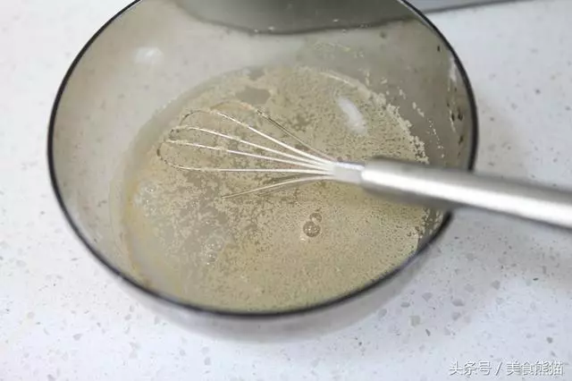 你會做雙底料披薩嗎?原來這麼簡單,一看就會,好吃還放心!