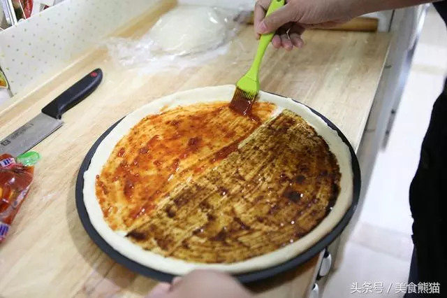 你會做雙底料披薩嗎?原來這麼簡單,一看就會,好吃還放心!