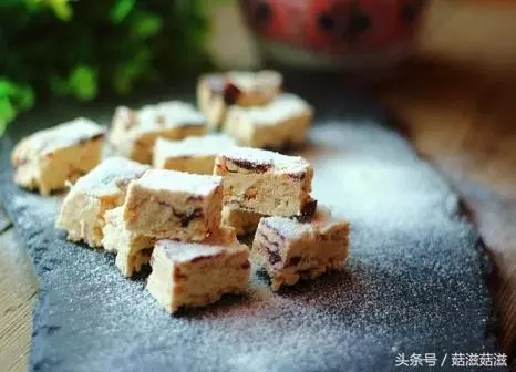網紅零食雪花酥,口感獨特,軟糯酥脆,垂涎欲滴~