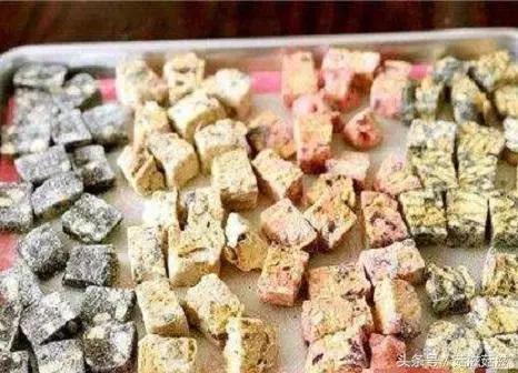 網紅零食雪花酥,口感獨特,軟糯酥脆,垂涎欲滴~