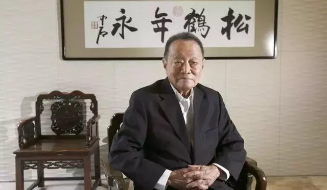 首富遭政客迫害憤而出走,卻在國家有難時挺身而出