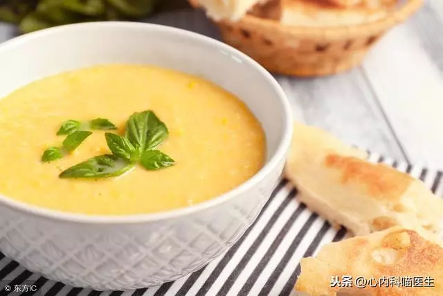 心臟三分治七分養!醫生提醒:常吃4道養生粥,營養降脂通血管