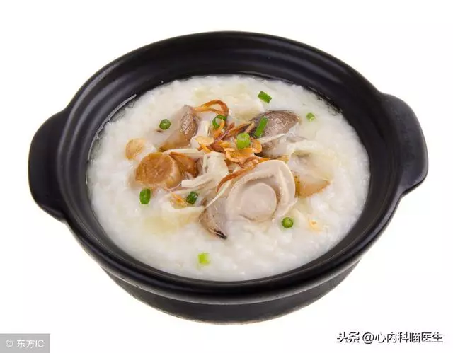 心臟三分治七分養!醫生提醒:常吃4道養生粥,營養降脂通血管