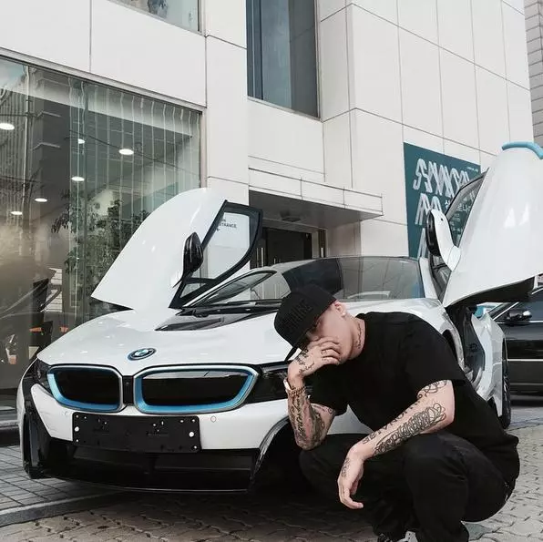 在Dok2的歌詞中,重新認識Tiger JK,難怪他被稱之為「嘻哈教父」