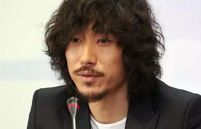 在Dok2的歌詞中,重新認識Tiger JK,難怪他被稱之為「嘻哈教父」