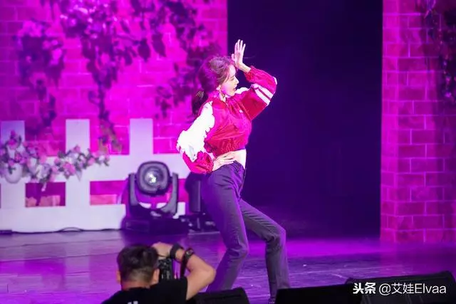 林允兒的日常私服,完美詮釋什麼叫衣美人更美,好氣質真羨慕不來