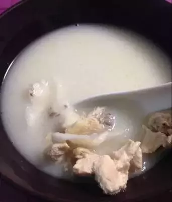 太好喝了!原來要這樣「燉雞湯」才對,只要簡單三招,六星級美味雞湯讓你立刻端上桌
