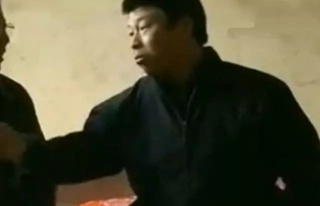 妻子和同村60歲老漢出軌,丈夫不計前嫌盼和好,丈夫:回家就好