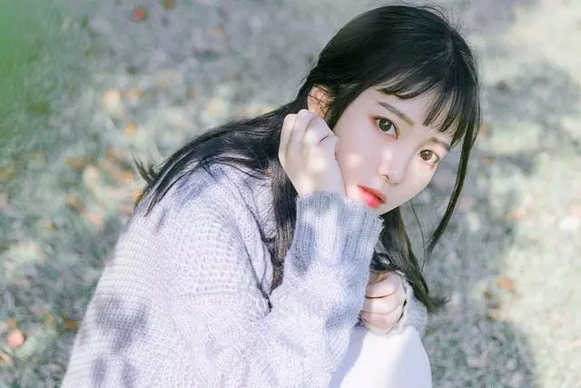 妻意外去世獲陪60萬,我再婚前在女友包里翻到存摺,我決定分手