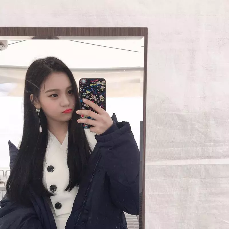 [GFRIEND][分享]181125 人間水蜜桃降臨下初雪的日子跟美女智更配